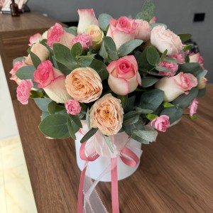 Коробка цветов №40