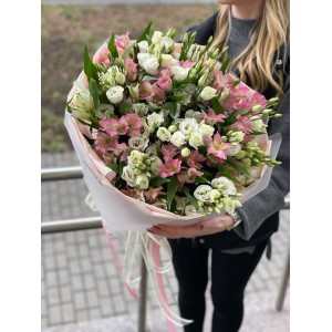 Букет цветов №530