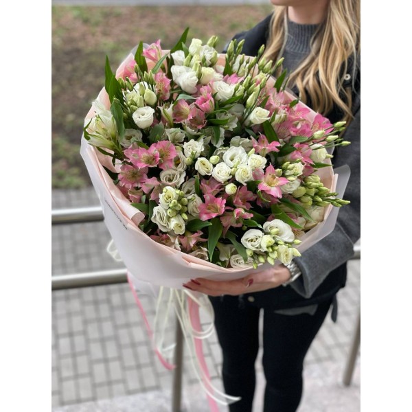 Букет цветов №530